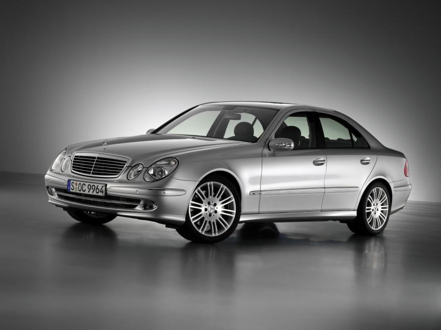  Mercedes-Benz E-Class 2002 года  (фото 83 из 448)